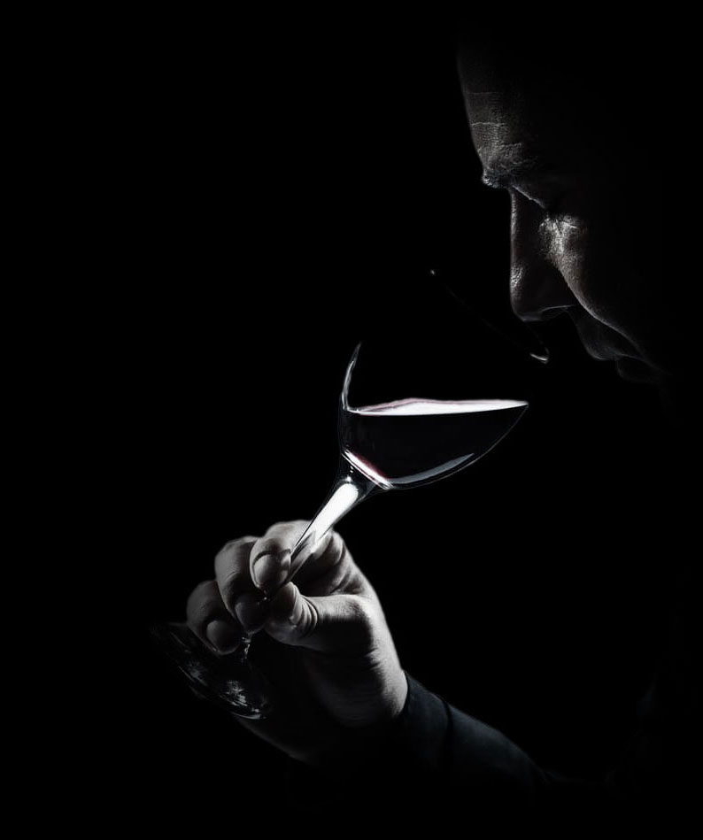 silhouette-man-normal-dark-v2-reverse